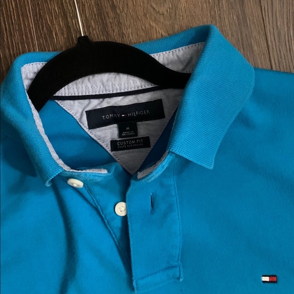 Tommy Hilfiger Polo- Medium - Picture 2 of 3